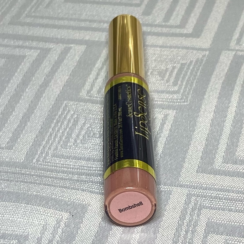Bombshell LipSense - Picture 4 of 4